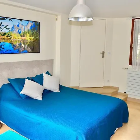 Oda ve Kahvaltı Le Jardin Paris Ivry-sur-Seine