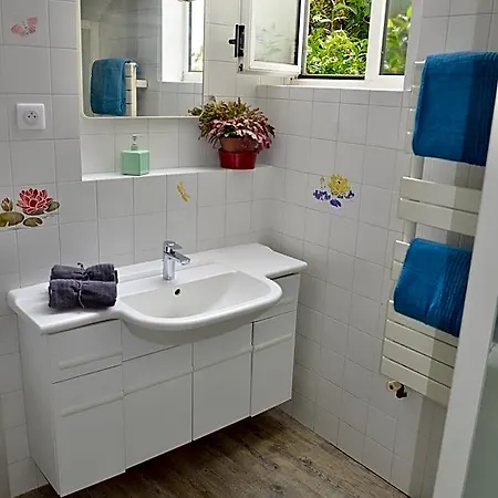 Le Jardin Paris B&B 이브리쉬르센